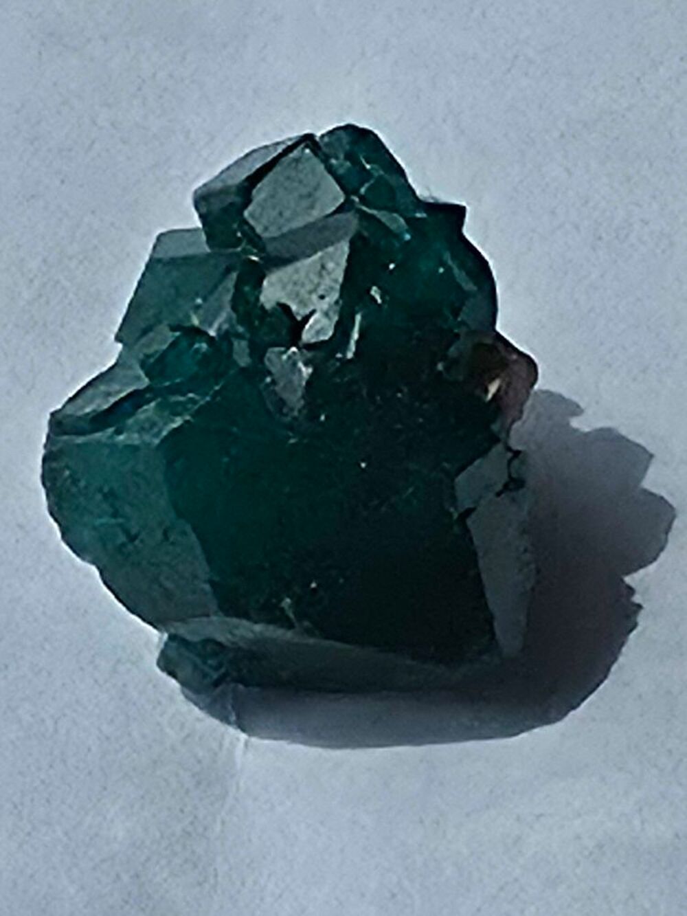 V&eacute;ritable cristal de Dioptase vert &eacute;meraude sur matrice (3g) 