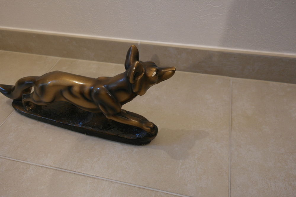 Renard en pl&acirc;tre sur socle vintage art d&eacute;co Sign&eacute; A.CARLI Décoration