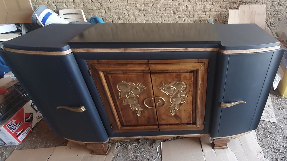 buffet + table en bois massif. Meubles