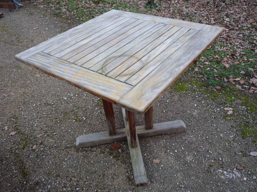 Table c&egrave;dre rouge,table basse/jardin/terrasse Jardin