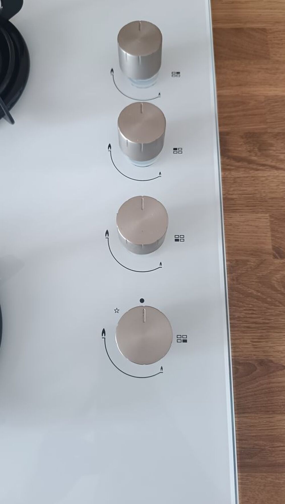 Table de cuisson gaz en verre blanc Electroménager