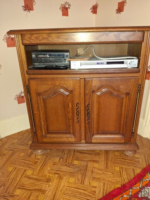 Meuble T�l�viseur
20 Chalon-sur-Sa�ne (71)