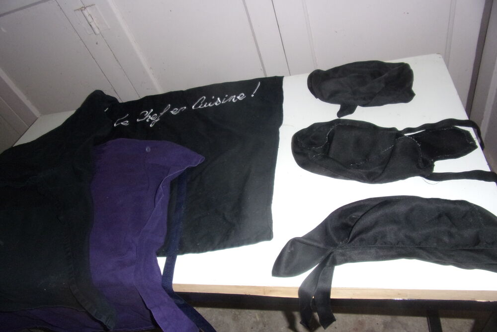 TABLIER DE CUISINE NOIR Cuisine