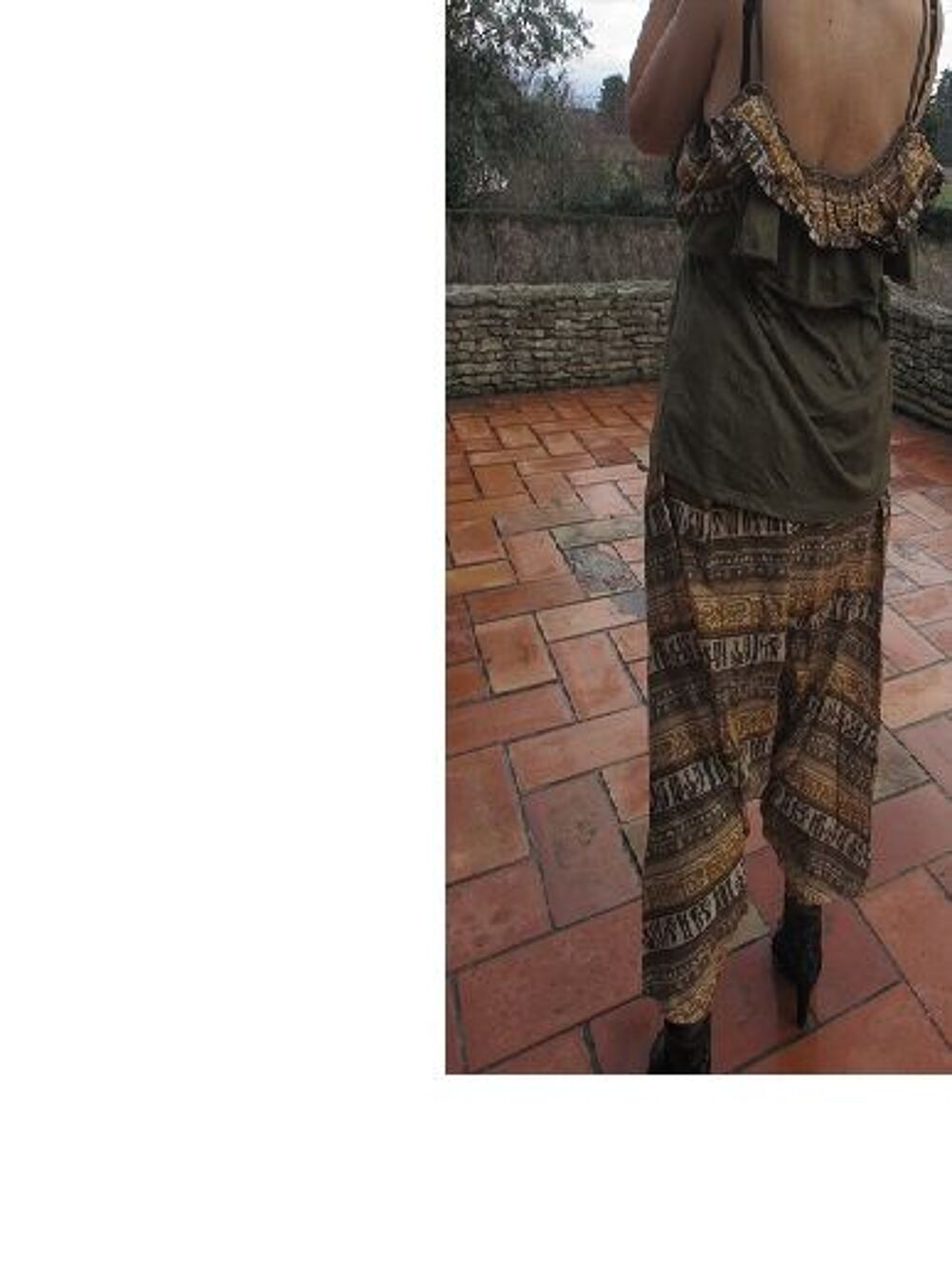 ENSEMBLE SAROUEL ET HAUT ASSORTI Vêtements