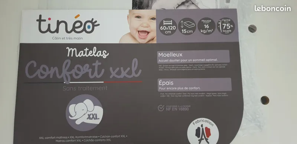 Lit berceau &eacute;volutif avec table a langer + matelas + 4 draps Meubles