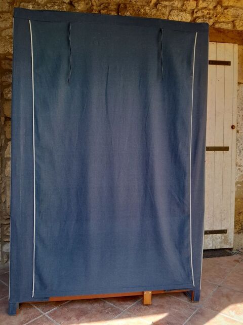 Armoire Toile 20 Saint-Pey-de-Castets (33)
