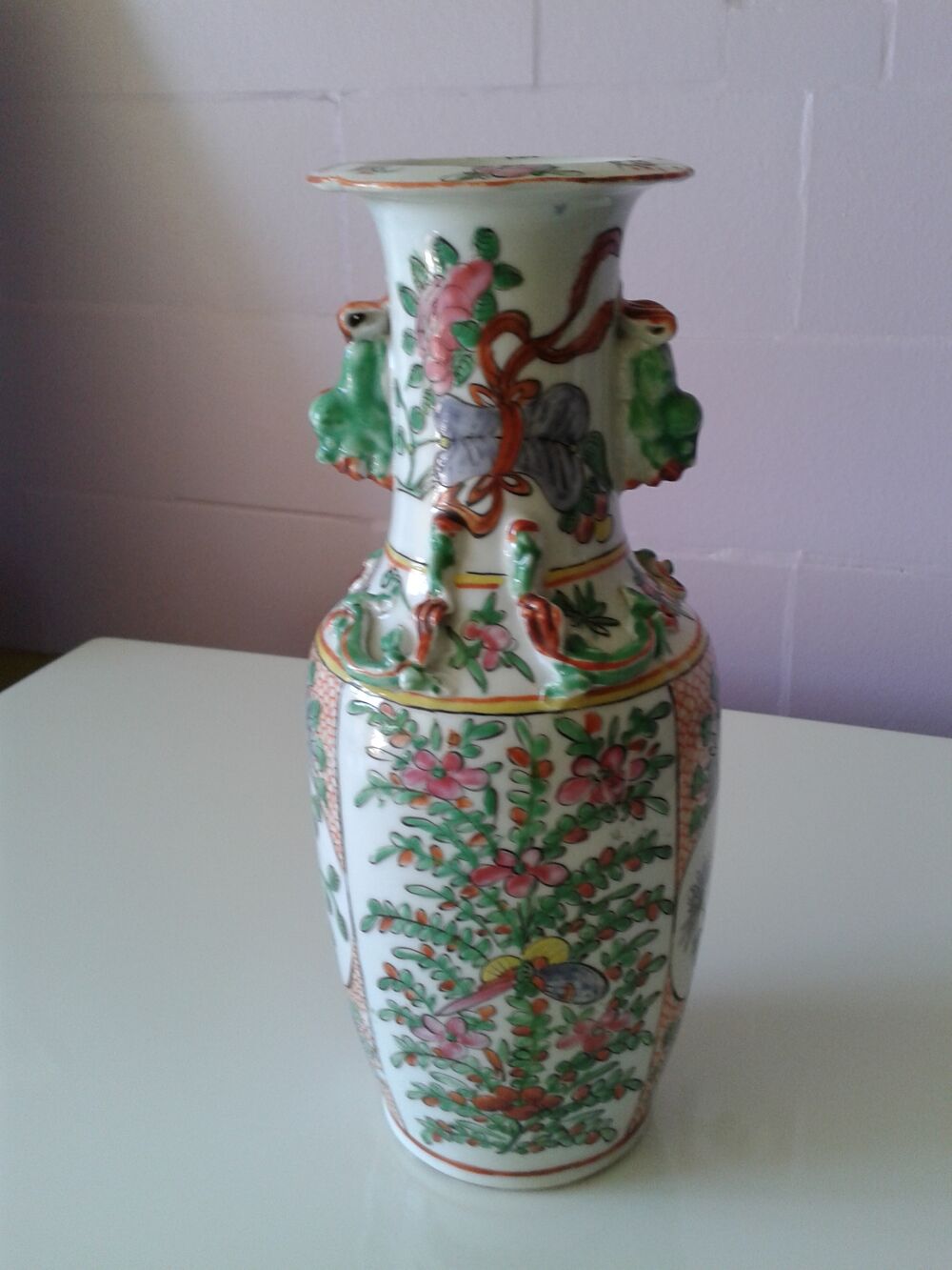 Vase canton chinois en porcelaine XX&egrave;me Décoration