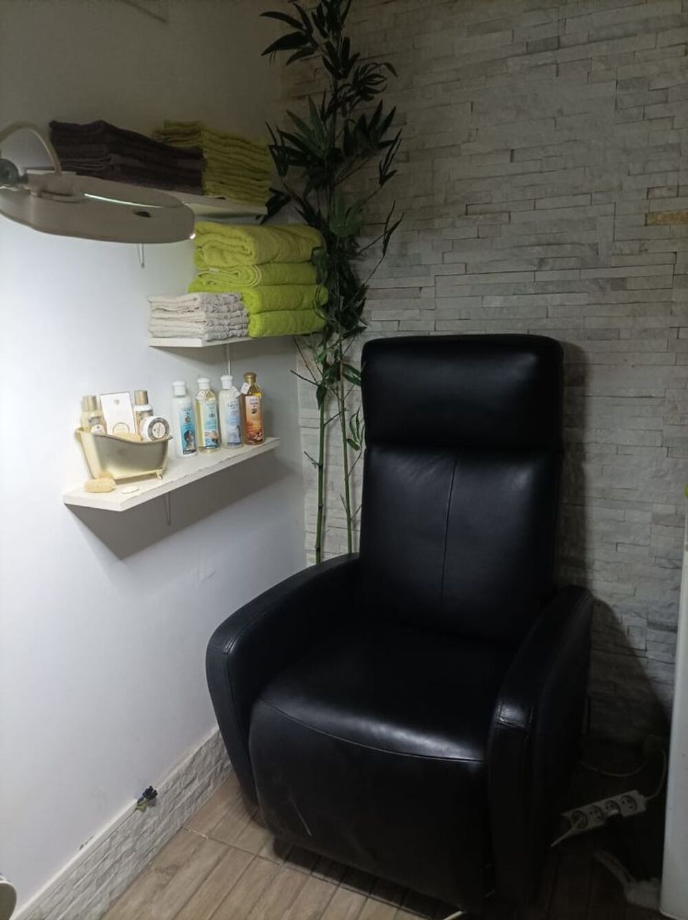 Fauteuil relax assis confort, poids support&eacute; + 130kg Meubles