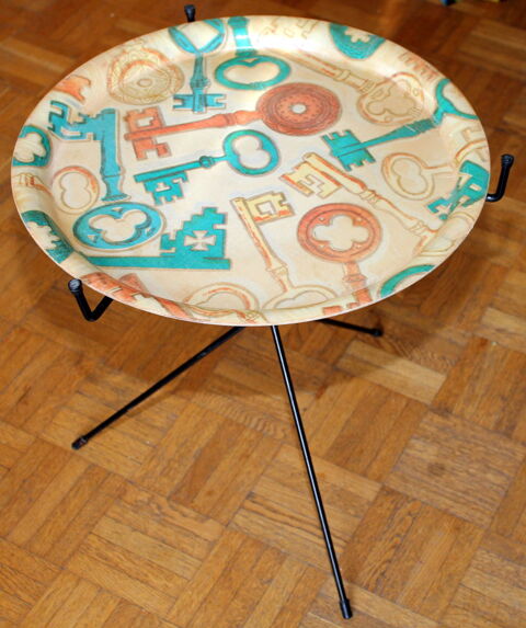 Table d'appoint tr�pied MANOVER 1950-60  50 Issy-les-Moulineaux (92)