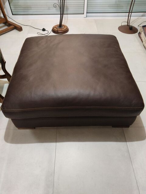 Pouf comme neuf 150 Soullans (85)