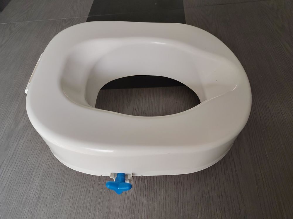 r&eacute;hausseur ergonomique pour toilettes WC Meubles