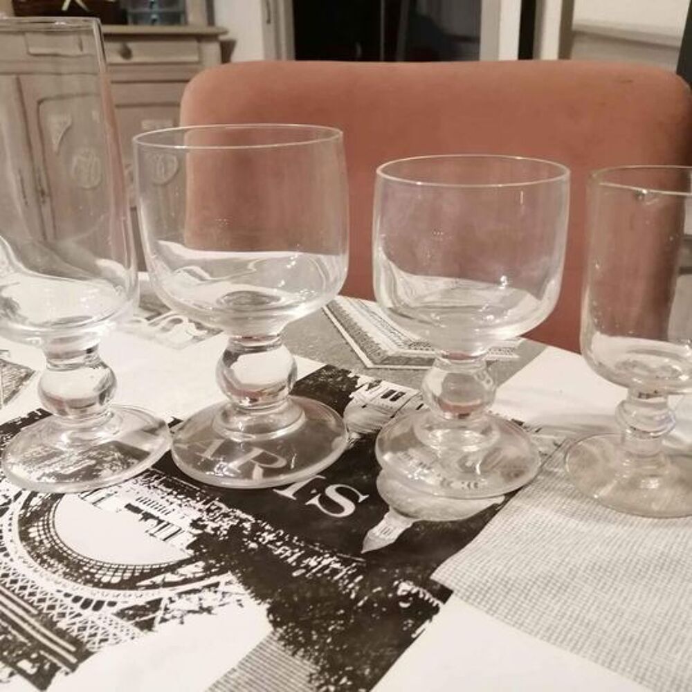 SERVICE DE VERRES INCOMPLET Cuisine