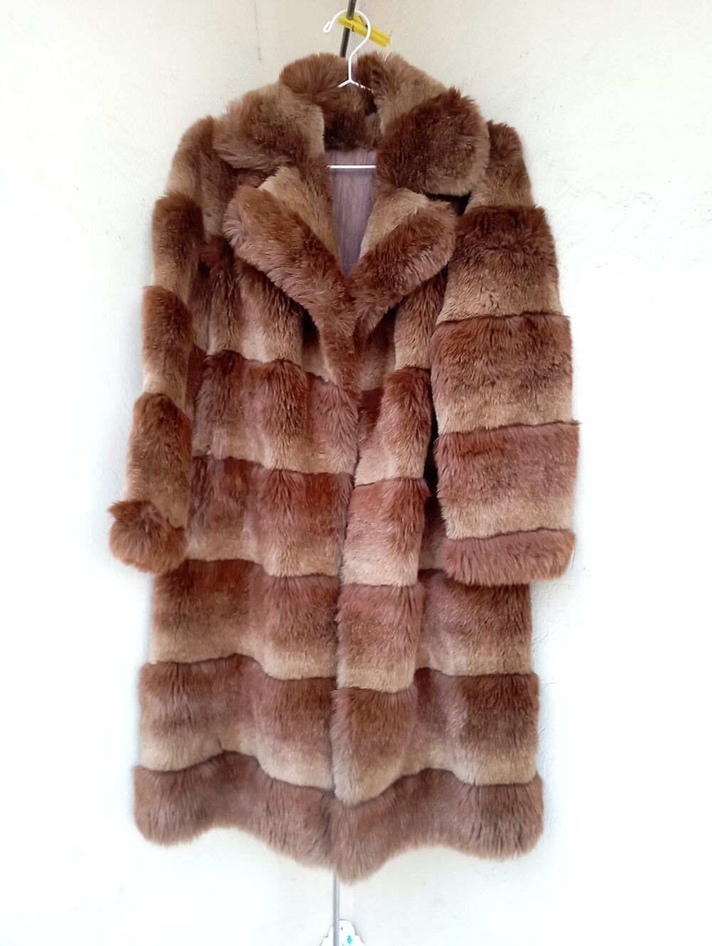 Long MANTEAU VINTAGE ann&eacute;es (1970 1980) fausse fourrure Vêtements