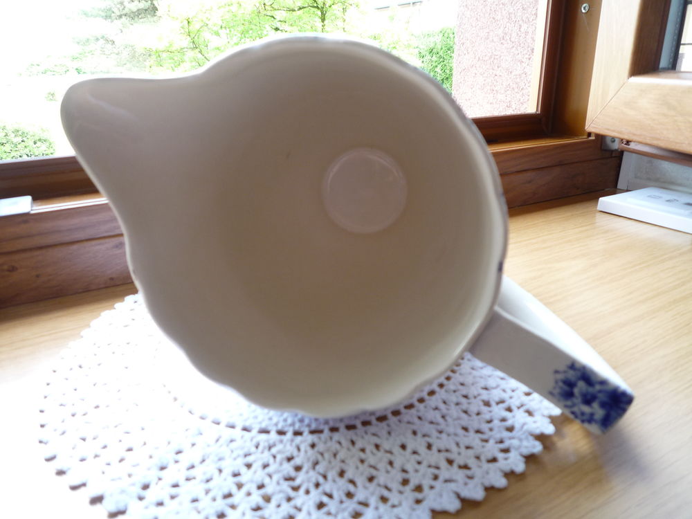 Swinnertons "Grand Pot &agrave; Lait" env. 1950 Cuisine