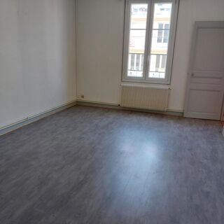  Appartement à louer 2 pièces 53 m²