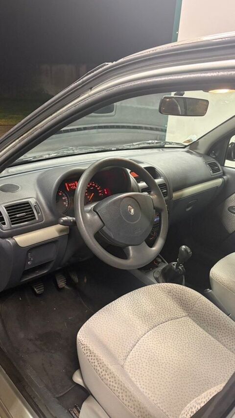 Renault Clio II Clio 1.2 16v 75 Campus Authentique 2006 occasion Bouzonville 57320