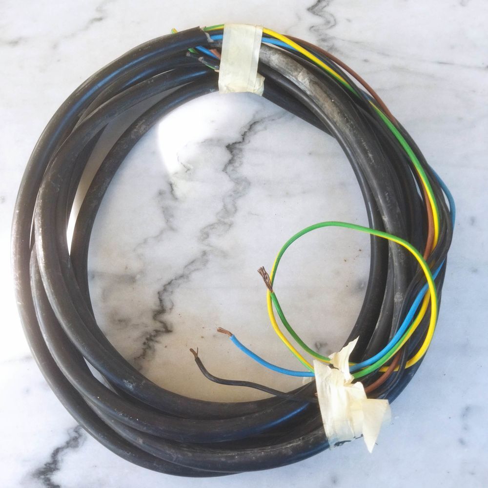 7m de cable cuivre 5 fils de 6mm2 Jardin
