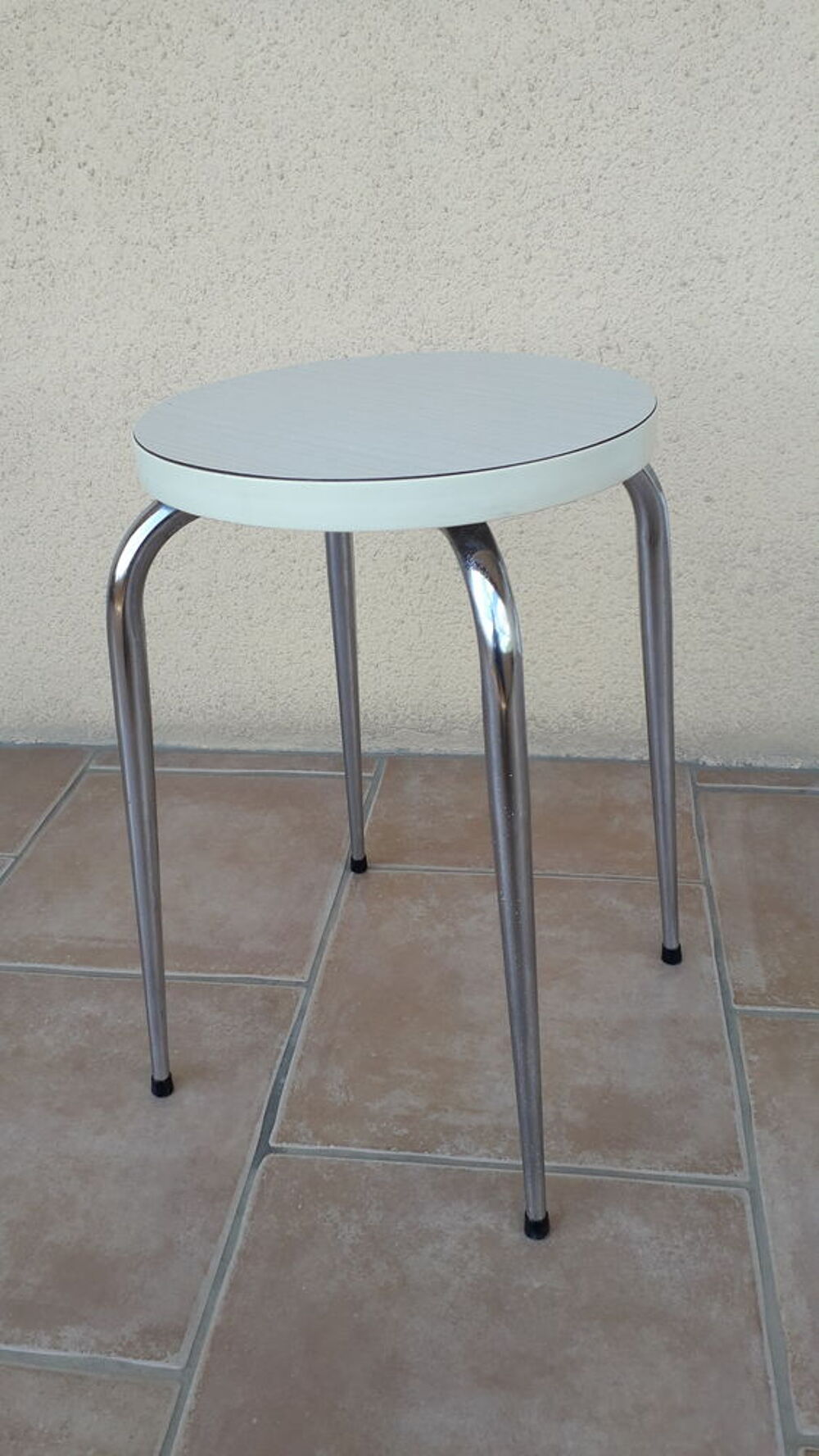 Tabouret en formica vintage
Meubles