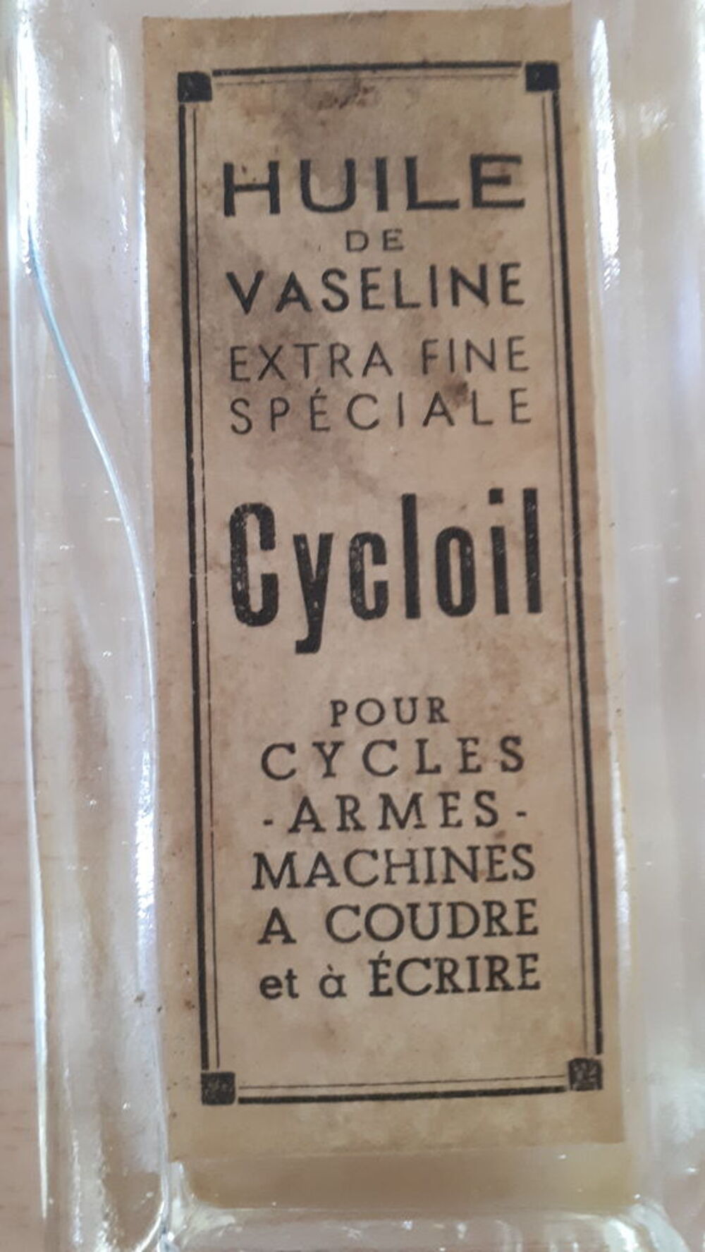 Ancienne bouteille " Cycloil " huile vaseline 