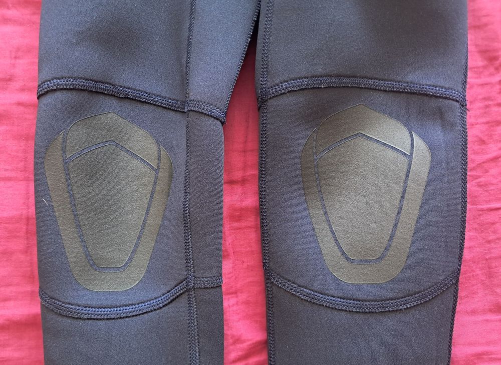 combinaison n&eacute;opr&egrave;ne int&eacute;grale 
pour enfant 12 ans d&eacute;cathlon Vêtements enfants