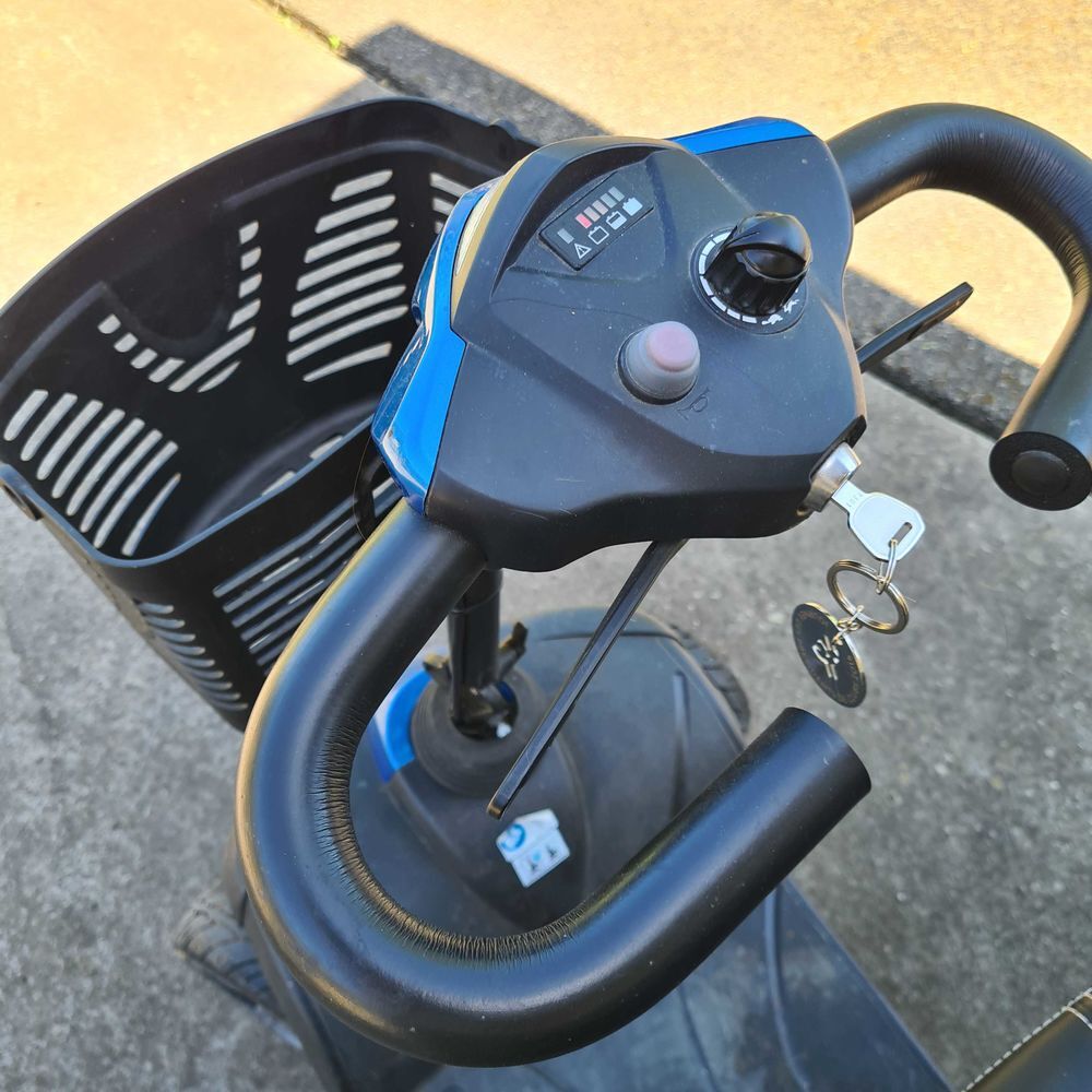 scooter pour personnes &agrave;&cent;g&eacute;es Sports