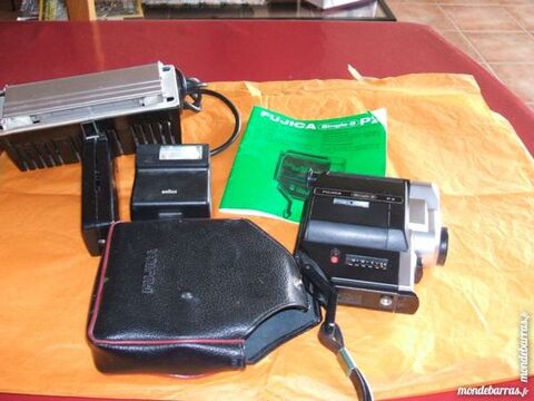 camera P8 + accessoires 50 Marseille 13 (13)