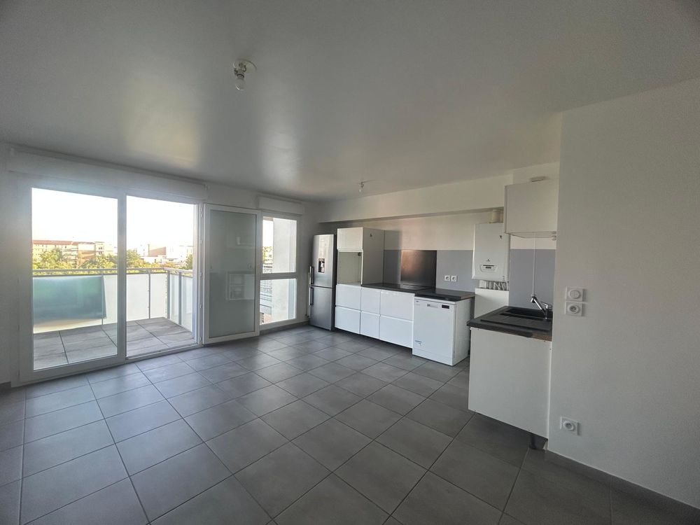 Vente Appartement d'un appartement t 3 de ,60 M2 au coeur de Décines cha Décines-charpieu