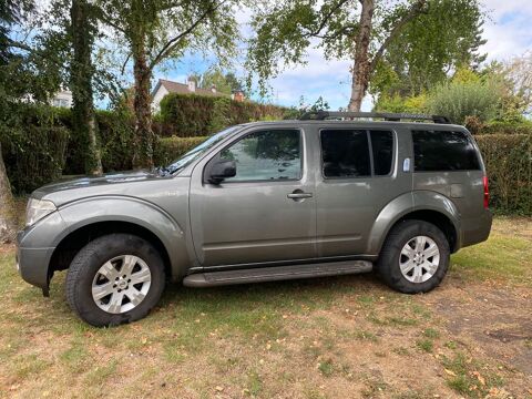 Nissan pathfinder 2.5 dCi 174 ch Confort A