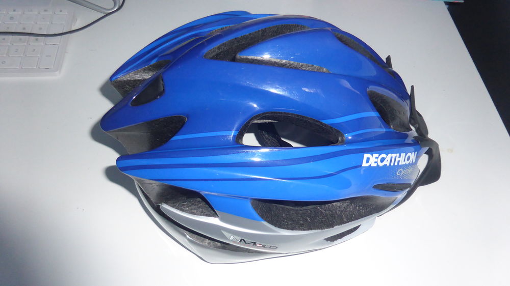 CASQUE VTT D&eacute;cathlon Cycle Vélos