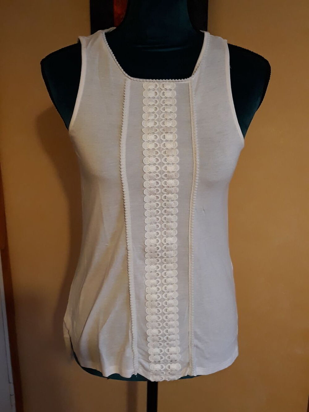 Haut cr&egrave;me sans manches - H&amp;M - Taille S Vêtements
