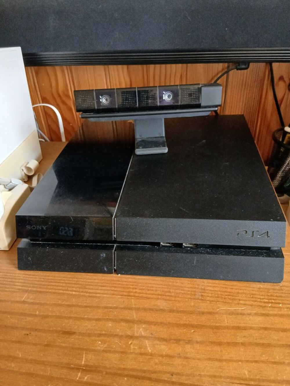 PS4 + volant avec p&eacute;dalier Consoles et jeux vidéos