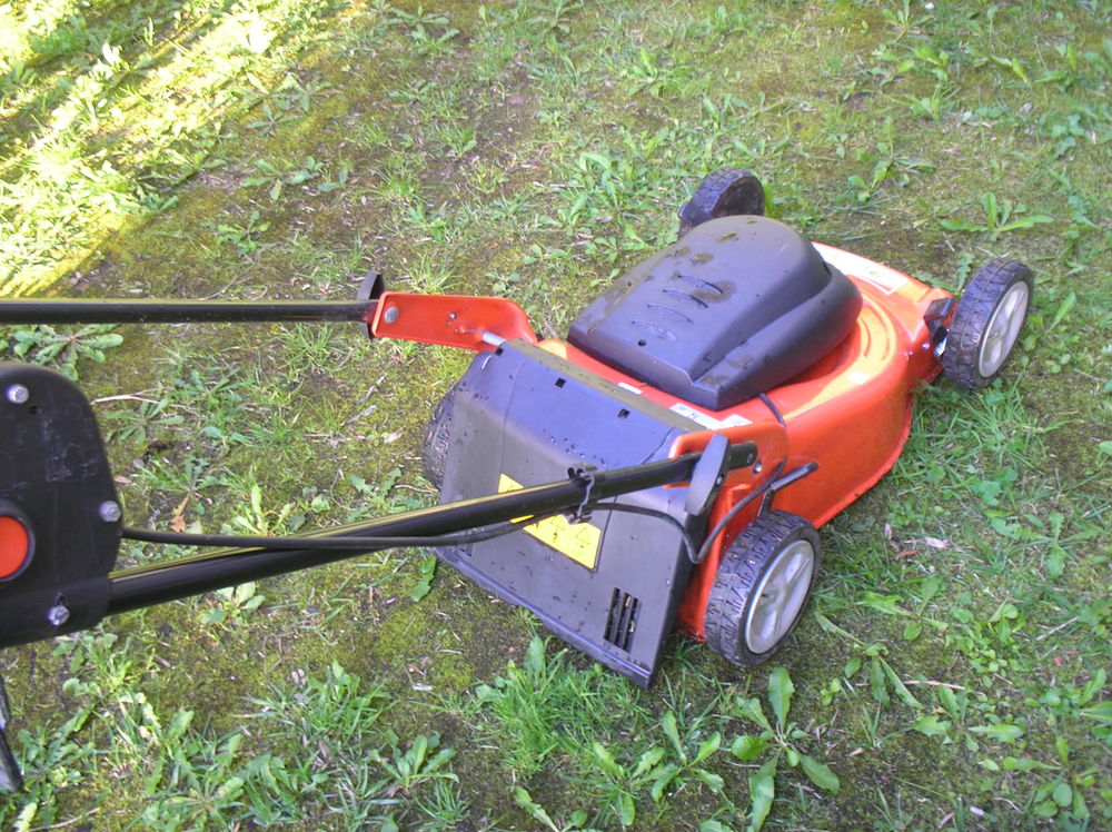 Tondeuse &eacute;lectrique Jardin