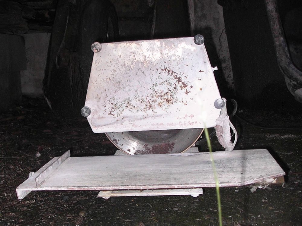 Coupe carreaux portable professionnel &agrave; eau. Bricolage