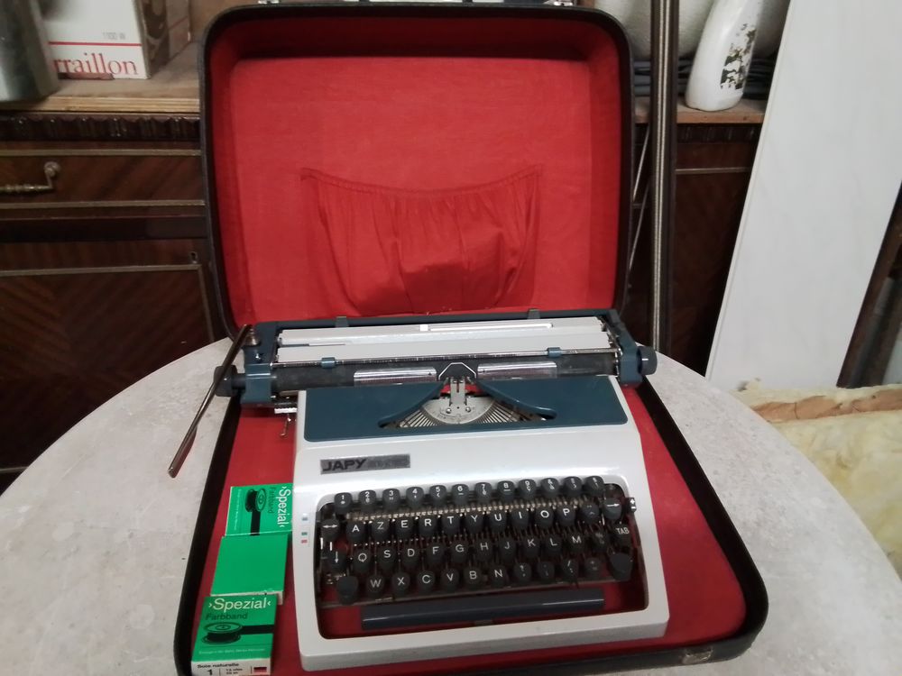 Machine &agrave; &eacute;crire 