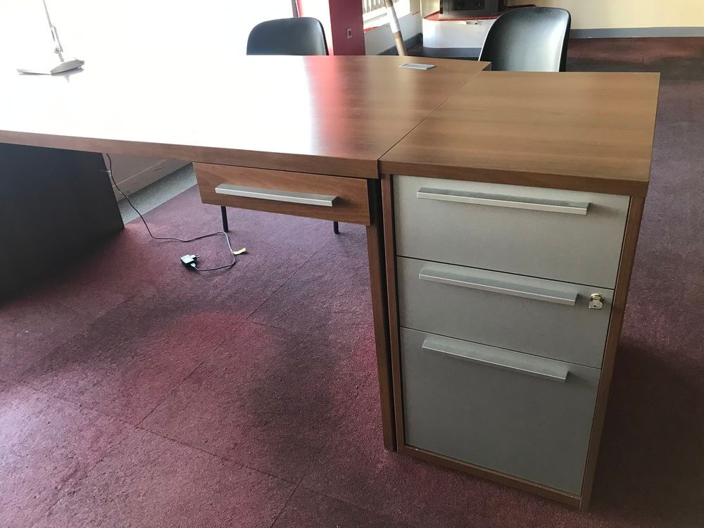 BUREAU AVEC CAISSON PARFAIT ETAT Meubles