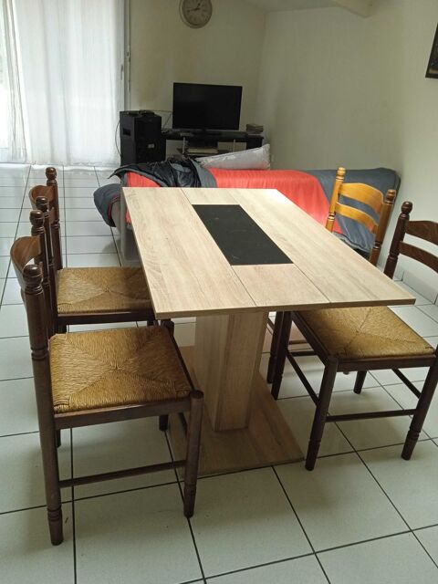 table de cuisine pied central et 4chaise paille 70 Saint-Colomban (44)