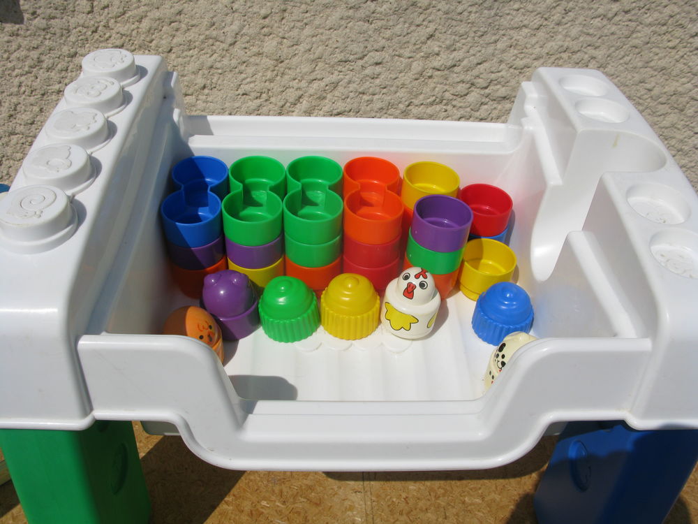 Objet pour enfants. Jeux / jouets