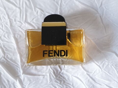 Miniature de parfum Fendi de Fendi 6 Plaisir (78)