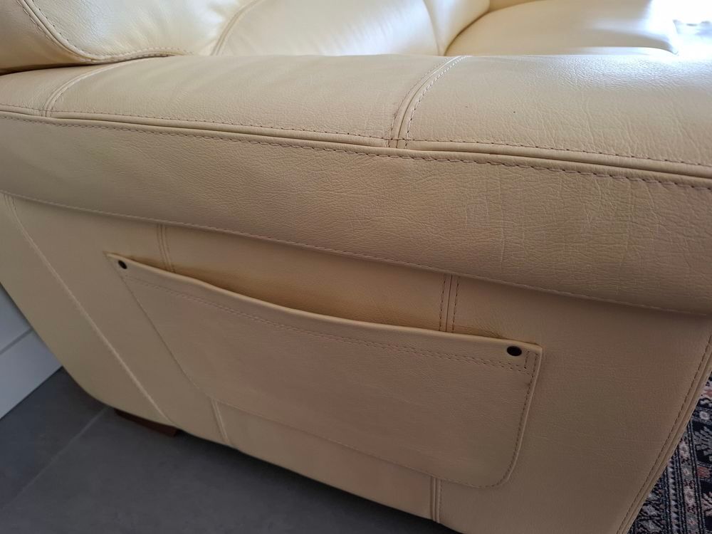 Canap&eacute; cuir 
Meubles