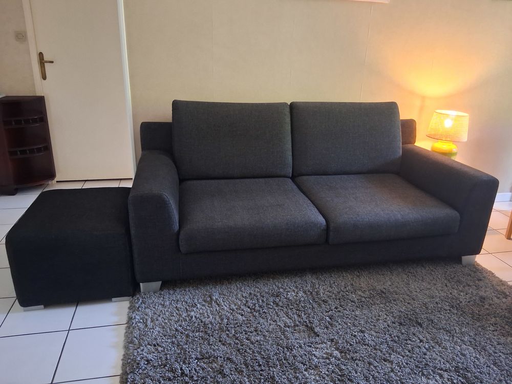 canap&eacute; 2 places fait artisanalement +pouf Meubles