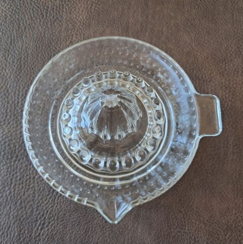 Presse agrumes citron en verre transparent diamètre 14 cm 5 Mauguio-Carnon-Plage (34)