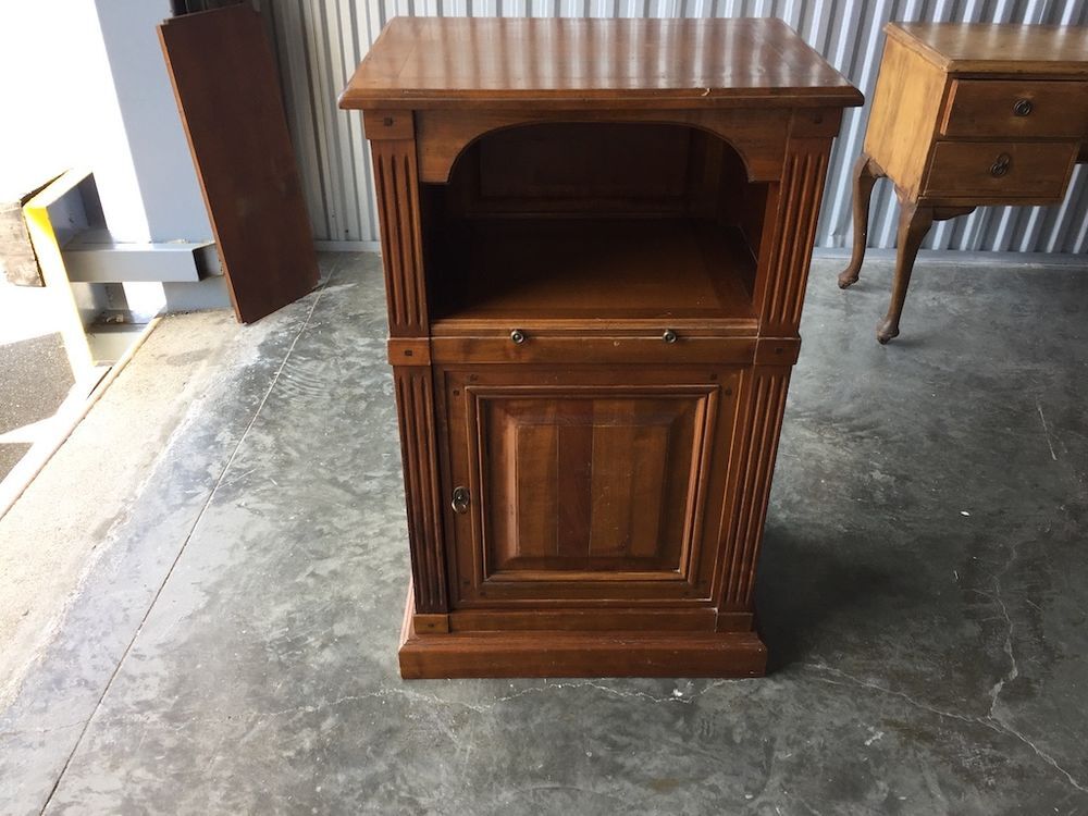 meuble/commode d'entr&eacute;e en merisier massif Meubles