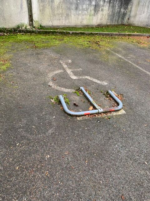  Parking / Garage  louer 15 m