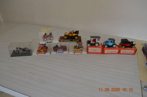  collection de maquettes: Motos - Autos - Camions - Trains
Maulévrier (49)