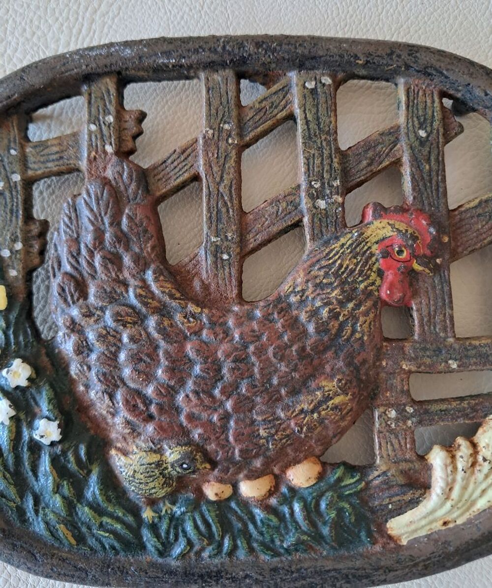 dessous de plat rectangulaire &agrave; bords arrondi en fonte Décoration