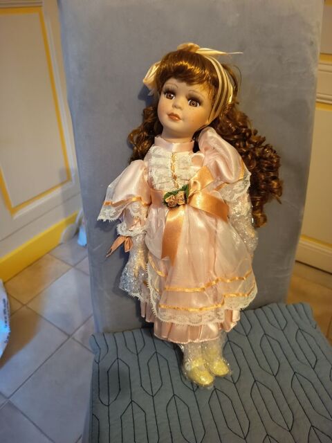 Poup�e anciennes Saint-Pierre-des-Corps (37)