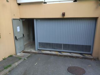  Parking / Garage à vendre 15 m² Aix-en-provence