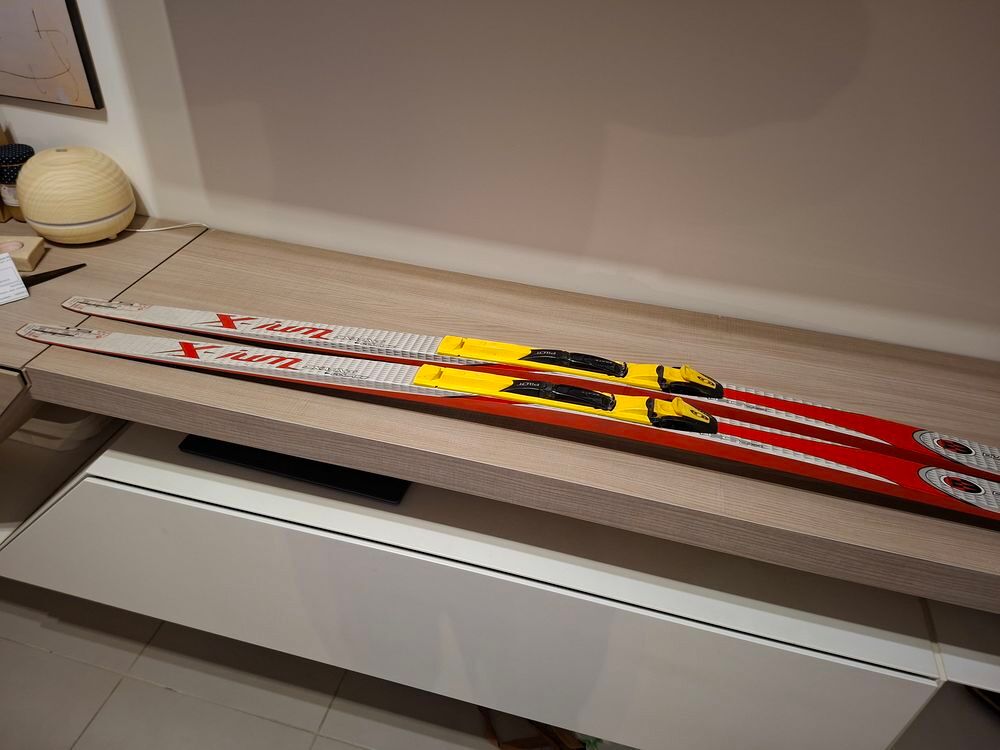 3 paires de SKIS de Fond
Sports