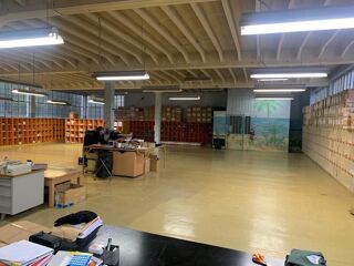   Local commercial F1 Lyon 9
