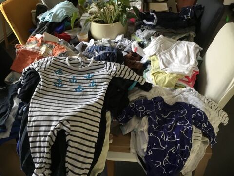 Lot de 120 vtements garons bb 3 mois 
150 Routelle (25)